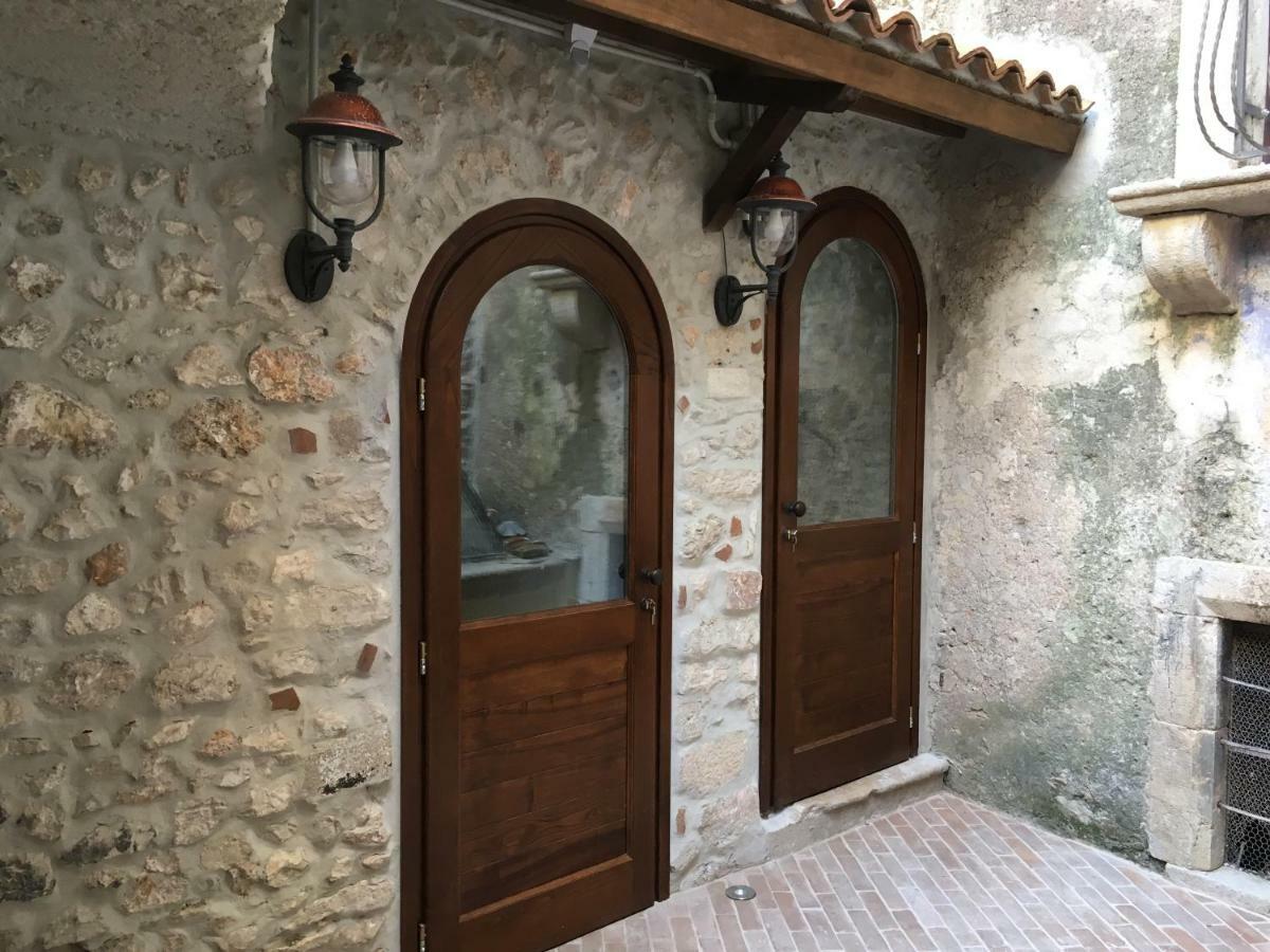 Aurora Medieval House Sermoneta Eksteriør billede
