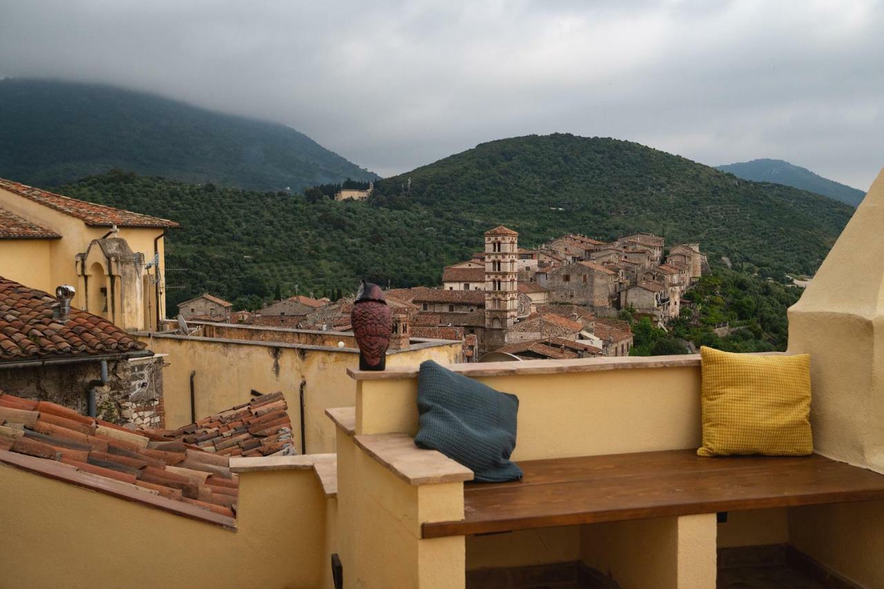 Aurora Medieval House Sermoneta Eksteriør billede