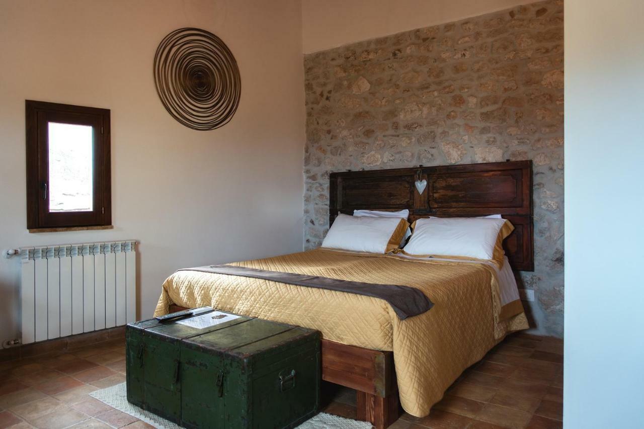 Aurora Medieval House Sermoneta Eksteriør billede